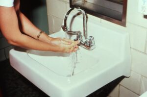 How to Clean Without Leaving Water Marks