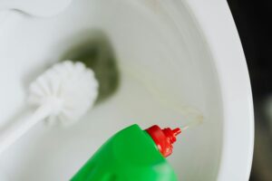 7 Best Stain Removers for Kitchens & Baths in 2026